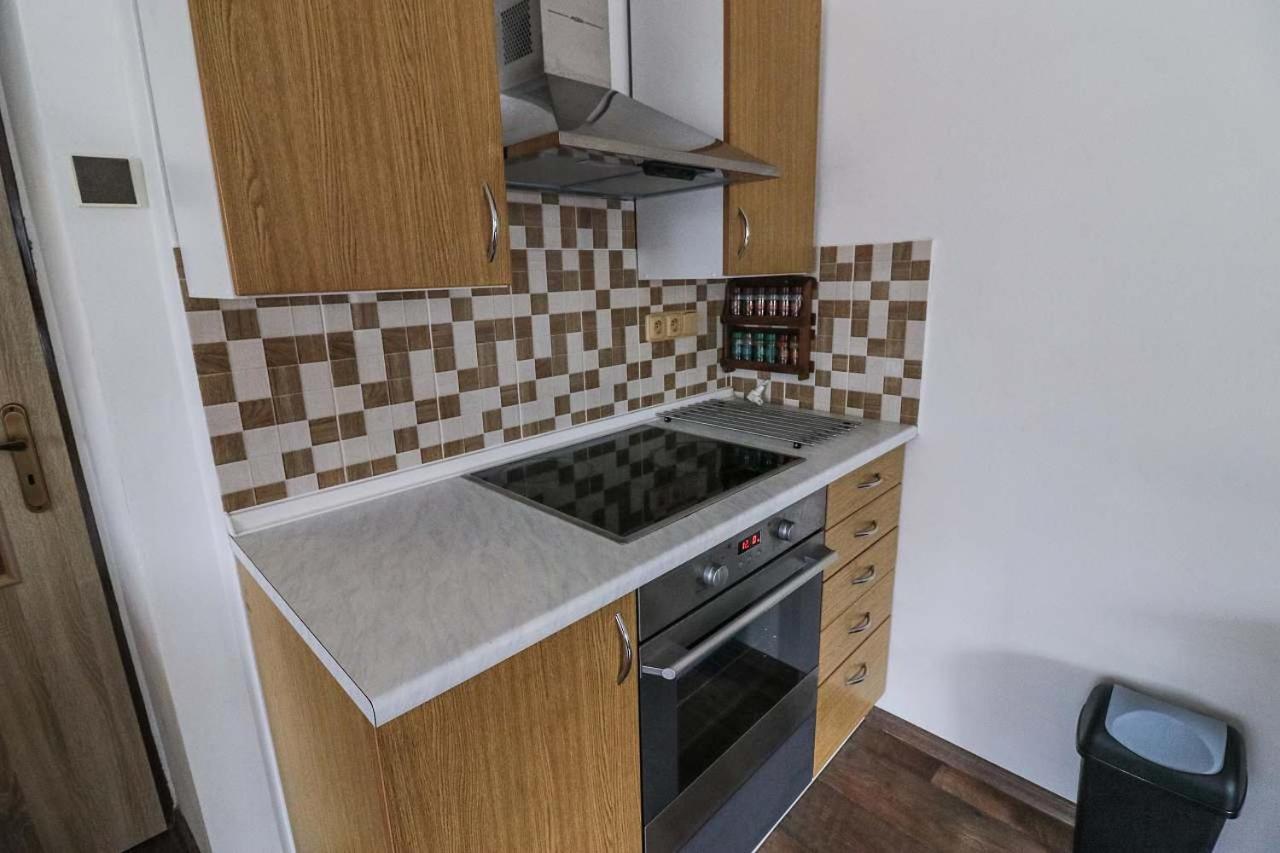 Chalupa Hana Vestec  Bagian luar foto